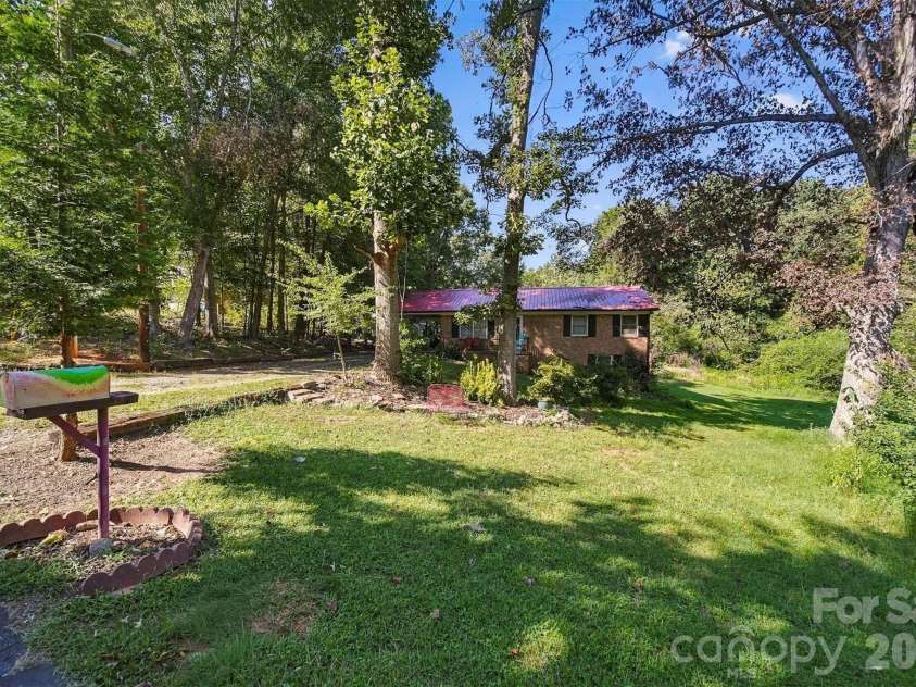 3115 10th Avenue, Conover, NC 28613.  MLS# CAR4426421, YatesRealty ID 52713. 