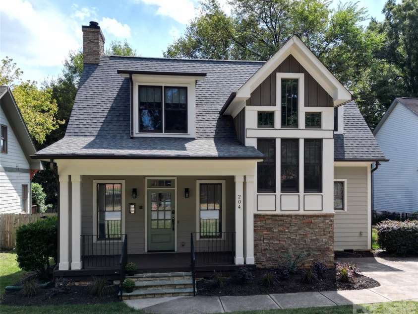 204 Martin Street, Charlotte, NC 28216.  MLS# CAR4428060, YatesRealty ID 52714. 