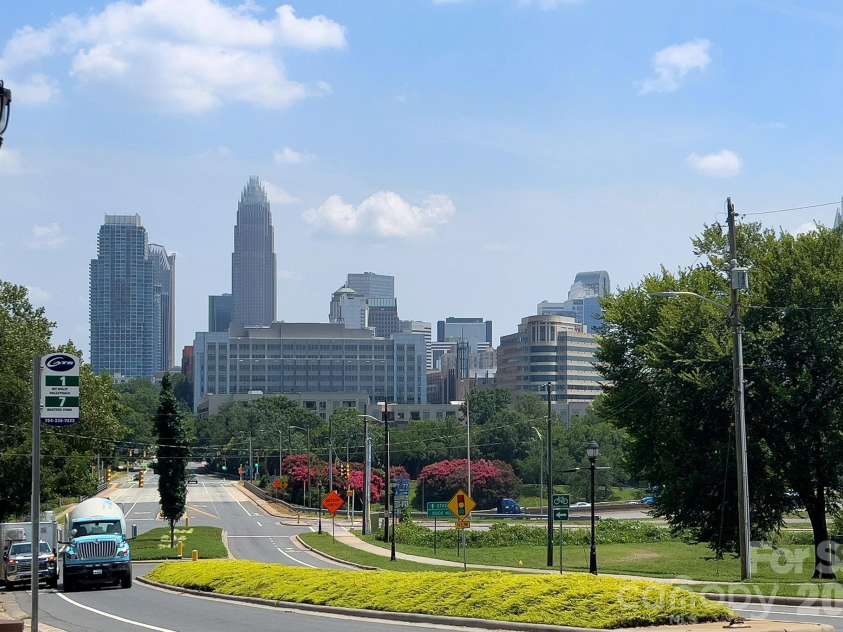 204 Martin Street, Charlotte, NC 28216.  MLS# CAR4428060, YatesRealty ID 52714. 