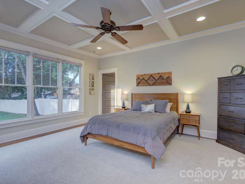 204 Martin Street, Charlotte, NC 28216.  MLS# CAR4428060, YatesRealty ID 52714. 