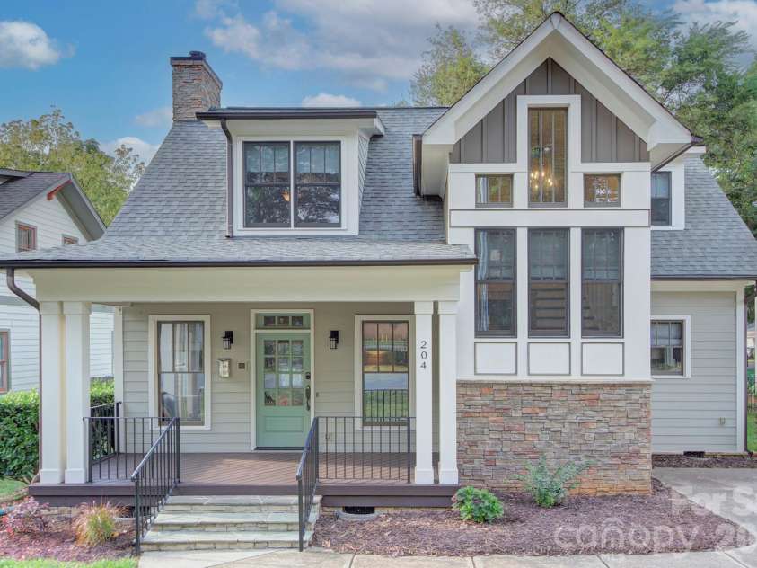 204 Martin Street, Charlotte, NC 28216.  MLS# CAR4428060, YatesRealty ID 52714. 