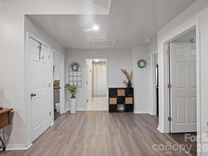 178 Collins Drive, Clyde, NC 28721.  MLS# CAR4427815, YatesRealty ID 52716. 