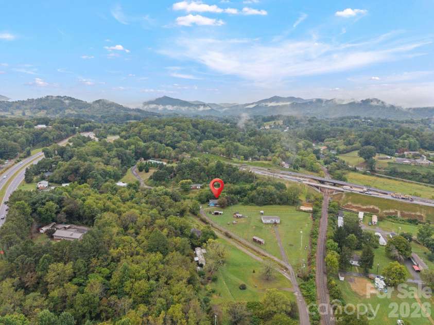 178 Collins Drive, Clyde, NC 28721.  MLS# CAR4427815, YatesRealty ID 52716. 