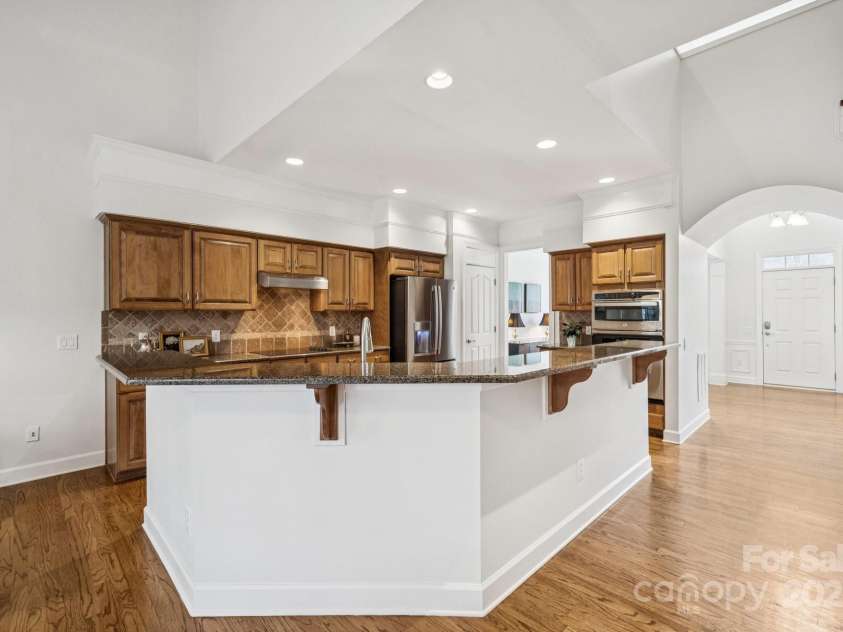 10834 Rogalla Drive, Charlotte, NC 28277.  MLS# CAR4326769, YatesRealty ID 52719. Kitchen