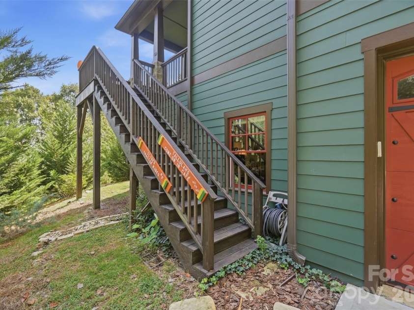3014 Dodsworth Drive, Cramerton, NC 28032.  MLS# CAR4427828, YatesRealty ID 52719. 