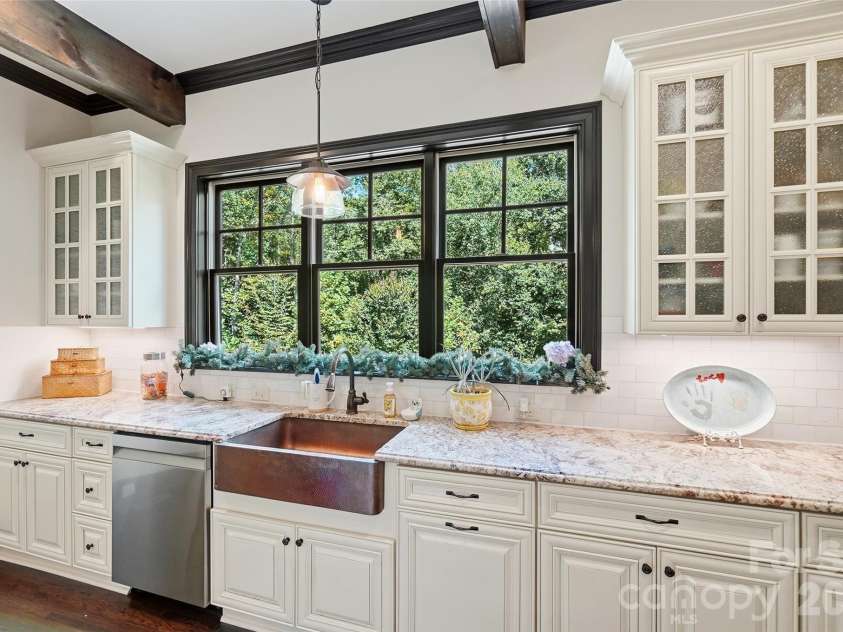 3014 Dodsworth Drive, Cramerton, NC 28032.  MLS# CAR4427828, YatesRealty ID 52719. 
