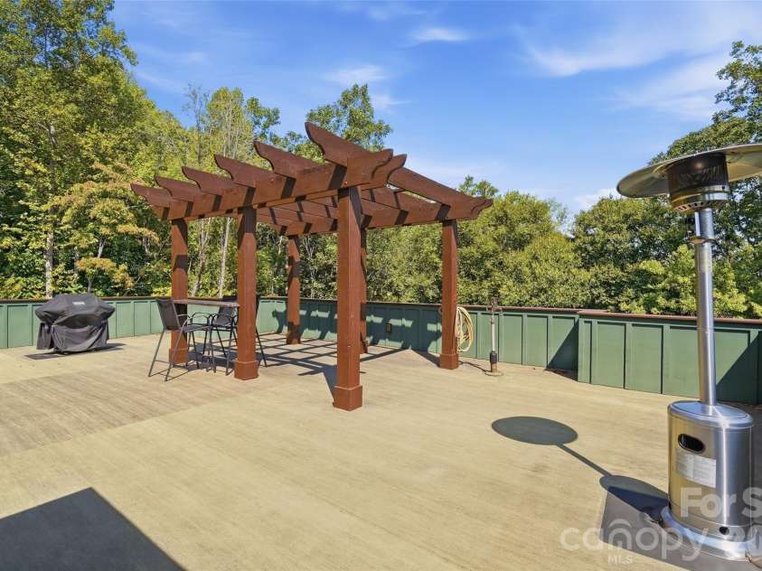 3014 Dodsworth Drive, Cramerton, NC 28032.  MLS# CAR4427828, YatesRealty ID 52719. 