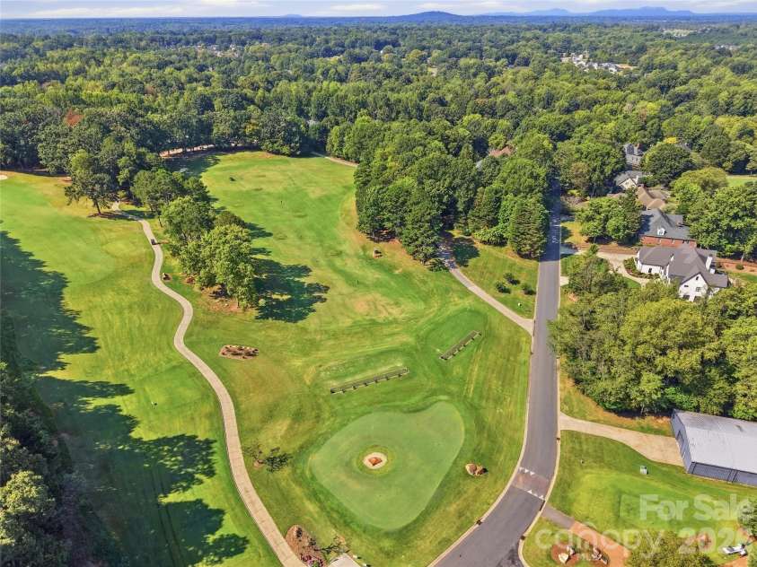 3014 Dodsworth Drive, Cramerton, NC 28032.  MLS# CAR4427828, YatesRealty ID 52719. 