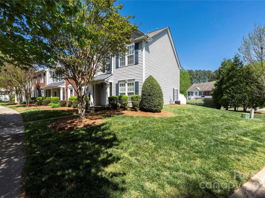 121 Talbert Town Loop, Mooresville, NC 28117.  MLS# CAR4244186, YatesRealty ID 5272. 