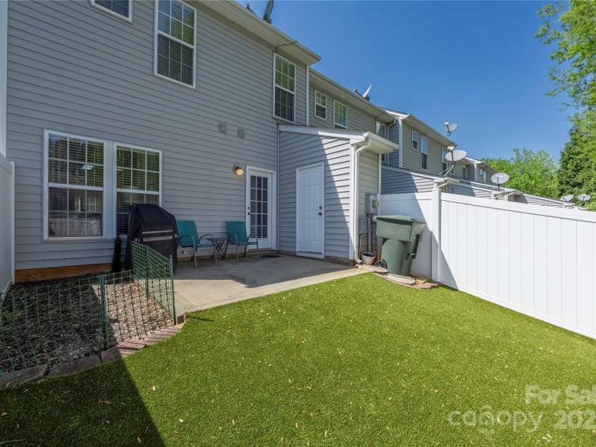 121 Talbert Town Loop, Mooresville, NC 28117.  MLS# CAR4244186, YatesRealty ID 5272. 