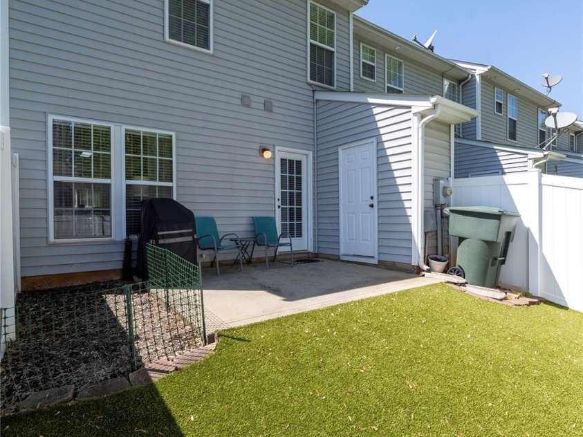 121 Talbert Town Loop, Mooresville, NC 28117.  MLS# CAR4244186, YatesRealty ID 5272. 