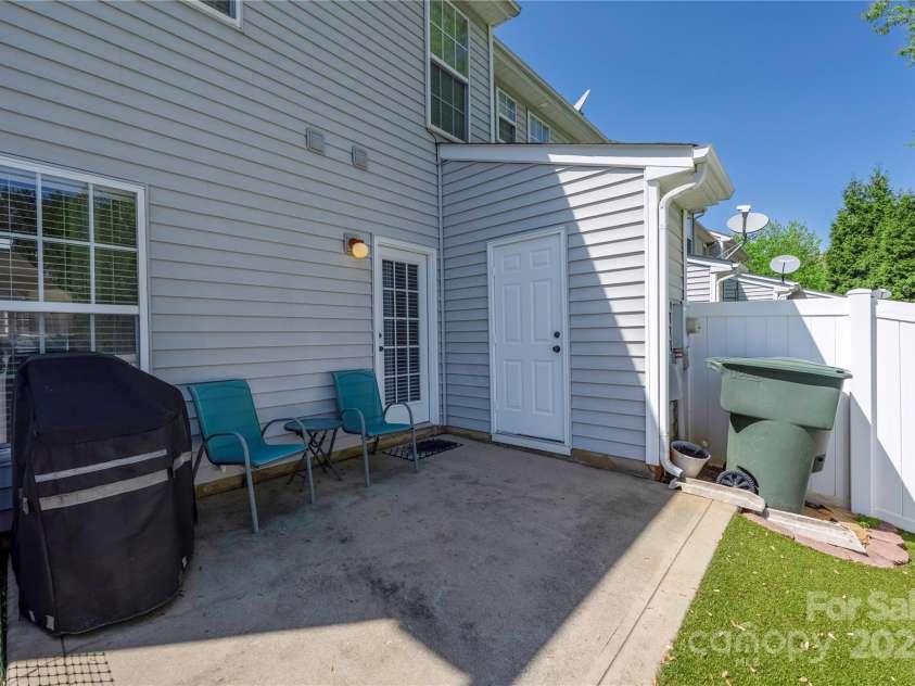 121 Talbert Town Loop, Mooresville, NC 28117.  MLS# CAR4244186, YatesRealty ID 5272. 