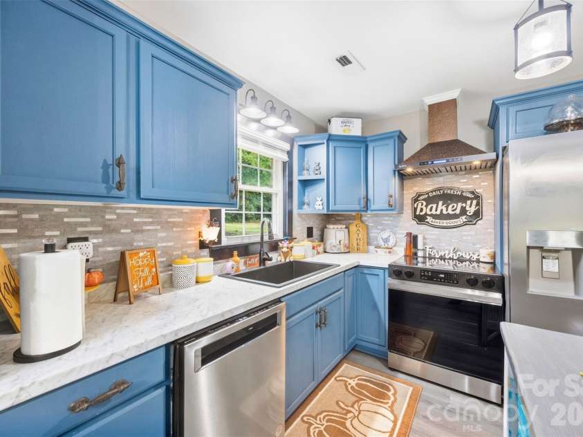 1207 Scenic Drive, Shelby, NC 28150.  MLS# CAR4426959, YatesRealty ID 52720. 