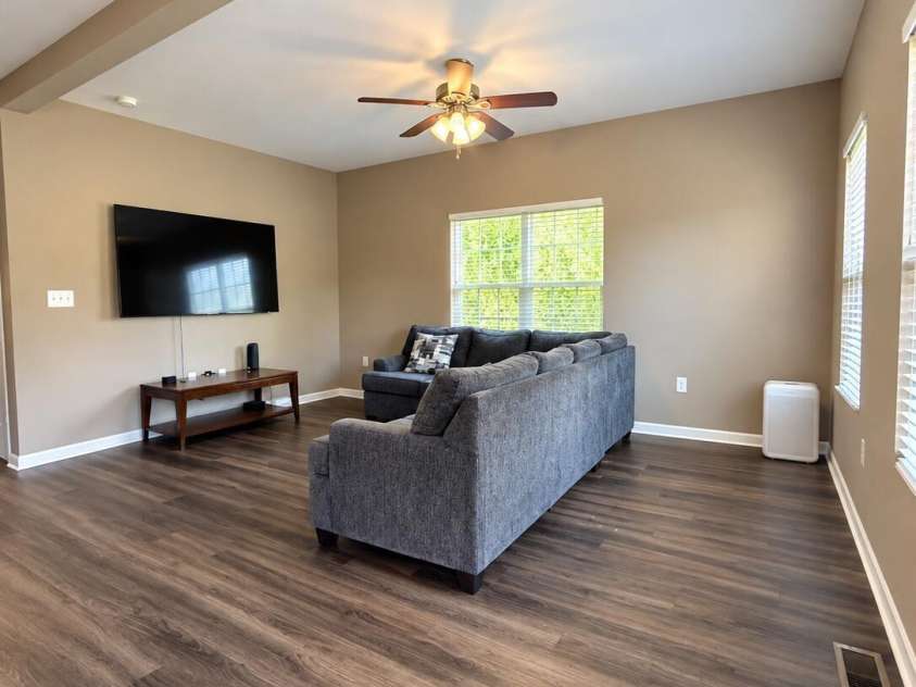 117 Lookout Point Place, Mooresville, NC 28115.  MLS# CAR4428092, YatesRealty ID 52721. 