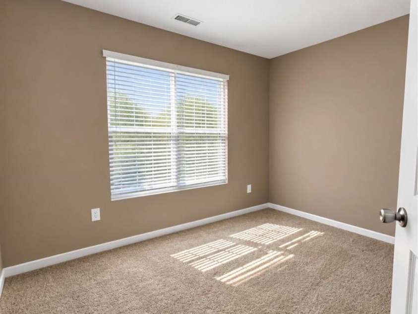 117 Lookout Point Place, Mooresville, NC 28115.  MLS# CAR4428092, YatesRealty ID 52721. 