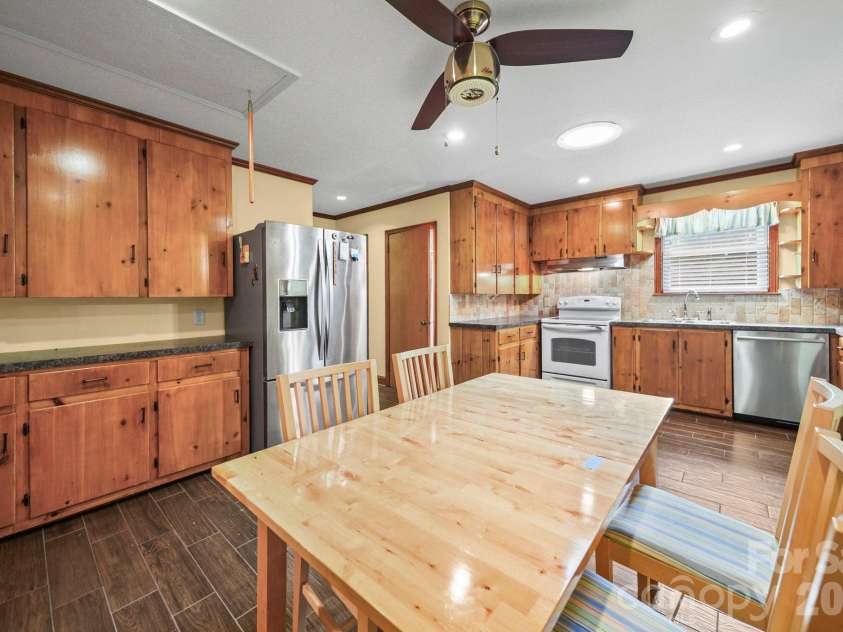 311 Old Nc 277 Loop Road, Dallas, NC 28034.  MLS# CAR4427660, YatesRealty ID 52723. 