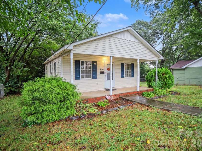 826 2nd Street, Kings Mountain, NC 28086.  MLS# CAR4428125, YatesRealty ID 52724. 