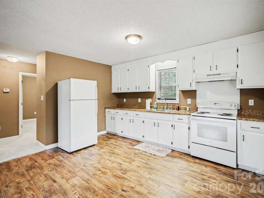 826 2nd Street, Kings Mountain, NC 28086.  MLS# CAR4428125, YatesRealty ID 52724. 
