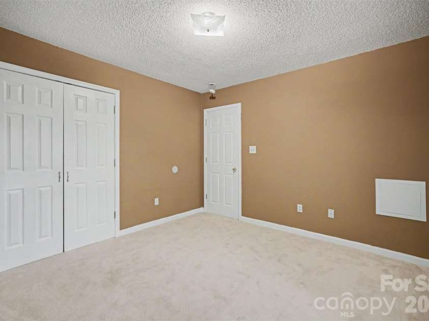 826 2nd Street, Kings Mountain, NC 28086.  MLS# CAR4428125, YatesRealty ID 52724. 
