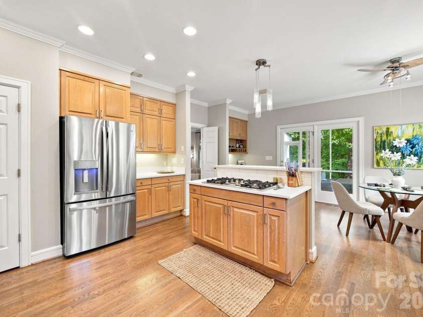 6643 Colston Court, Charlotte, NC 28210.  MLS# CAR4416172, YatesRealty ID 52729. 