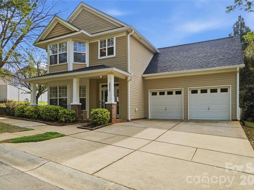 18334 Flagman Circle, Cornelius, NC 28031.  MLS# CAR4377111, YatesRealty ID 52730. 