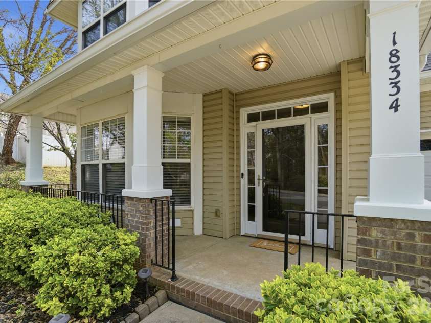 18334 Flagman Circle, Cornelius, NC 28031.  MLS# CAR4377111, YatesRealty ID 52730. 