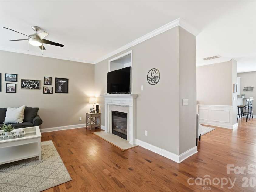18334 Flagman Circle, Cornelius, NC 28031.  MLS# CAR4377111, YatesRealty ID 52730. 