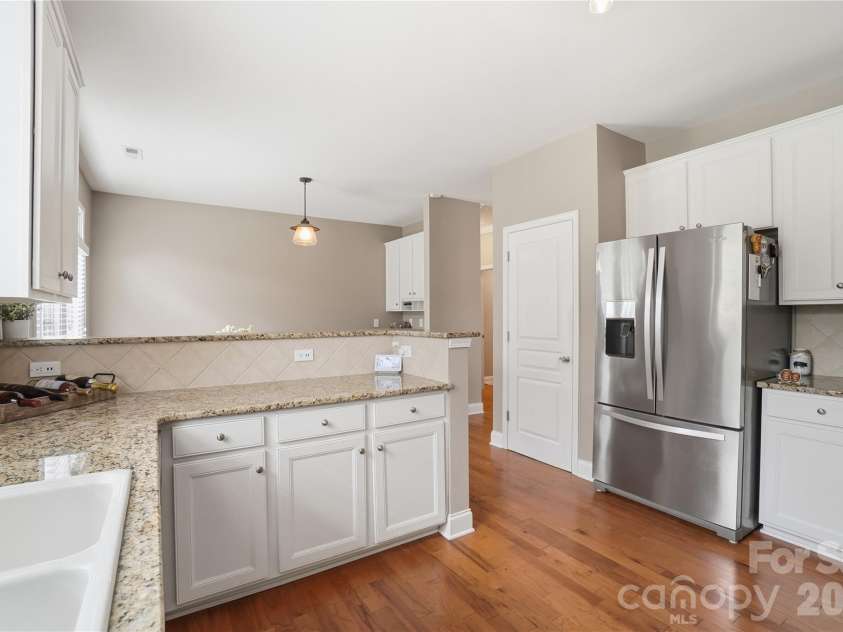 18334 Flagman Circle, Cornelius, NC 28031.  MLS# CAR4377111, YatesRealty ID 52730. 
