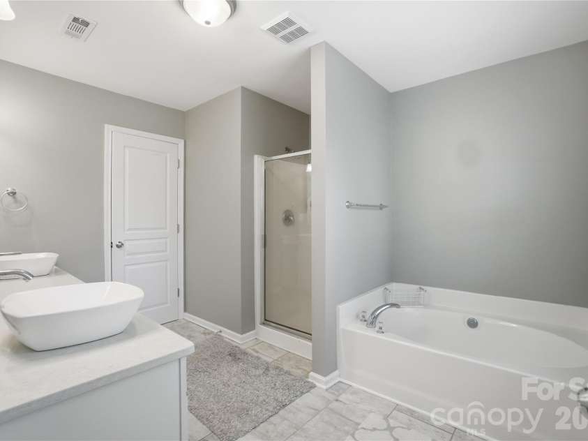 18334 Flagman Circle, Cornelius, NC 28031.  MLS# CAR4377111, YatesRealty ID 52730. 