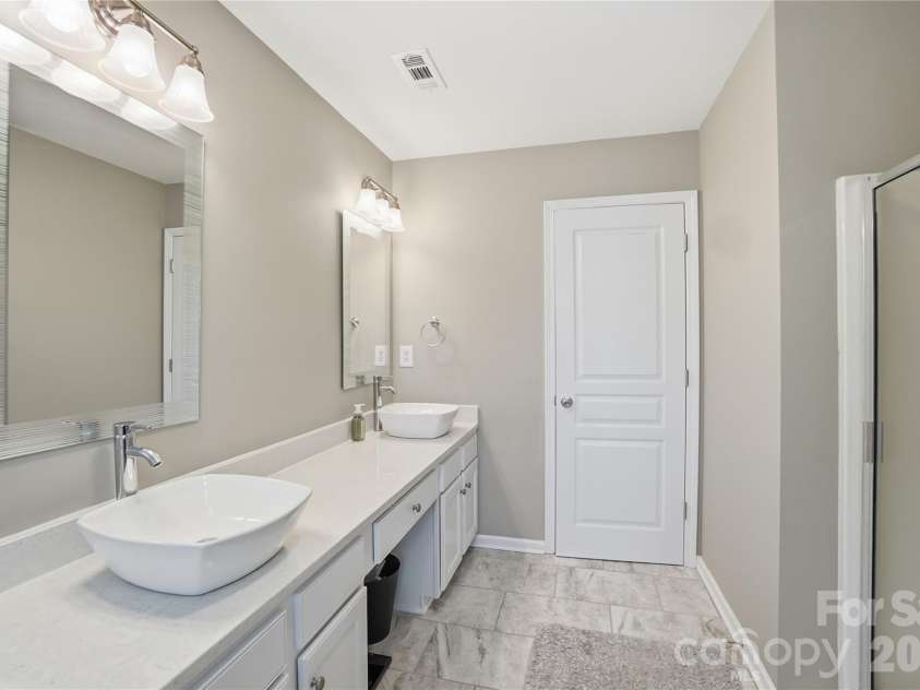 18334 Flagman Circle, Cornelius, NC 28031.  MLS# CAR4377111, YatesRealty ID 52730. 