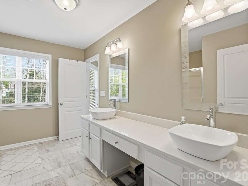 18334 Flagman Circle, Cornelius, NC 28031.  MLS# CAR4377111, YatesRealty ID 52730. 
