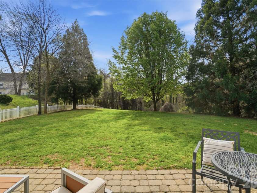 18334 Flagman Circle, Cornelius, NC 28031.  MLS# CAR4377111, YatesRealty ID 52730. 