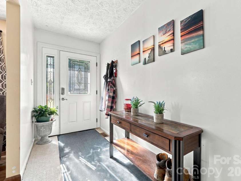 7 Fieldcrest Circle, Asheville, NC 28806.  MLS# CAR4422767, YatesRealty ID 52736. 