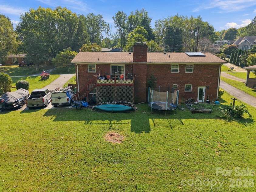 7 Fieldcrest Circle, Asheville, NC 28806.  MLS# CAR4422767, YatesRealty ID 52736. 