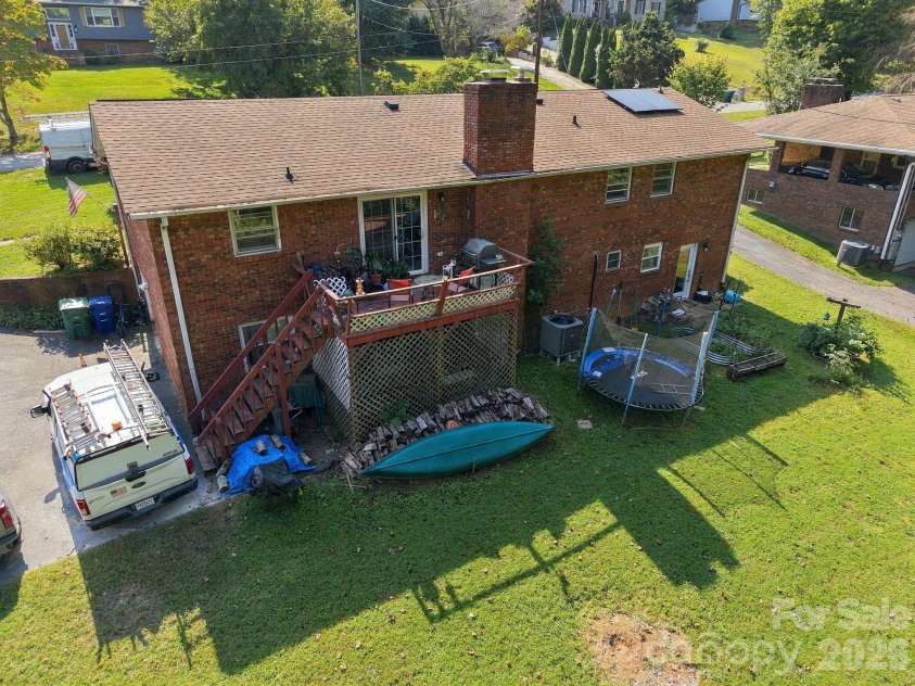 7 Fieldcrest Circle, Asheville, NC 28806.  MLS# CAR4422767, YatesRealty ID 52736. 