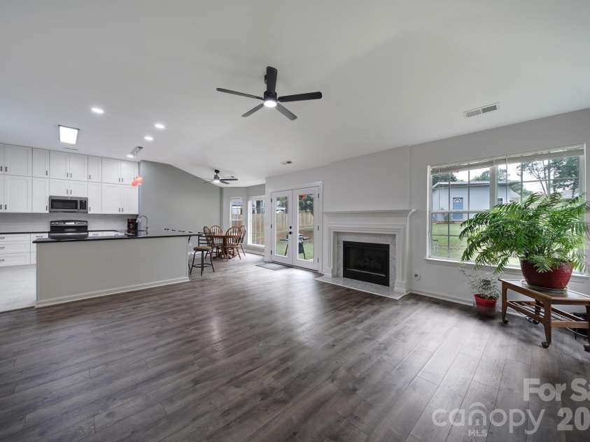 1383 Saint Katherines Way, Rock Hill, SC 29732.  MLS# CAR4427062, YatesRealty ID 52738. 