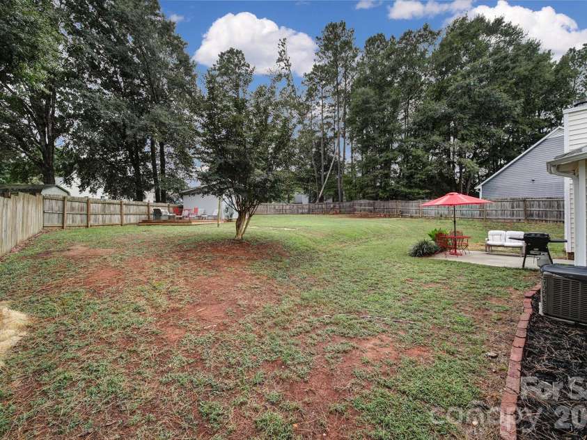 1383 Saint Katherines Way, Rock Hill, SC 29732.  MLS# CAR4427062, YatesRealty ID 52738. 