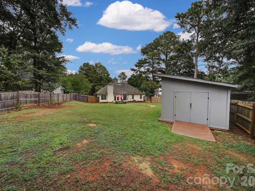 1383 Saint Katherines Way, Rock Hill, SC 29732.  MLS# CAR4427062, YatesRealty ID 52738. 