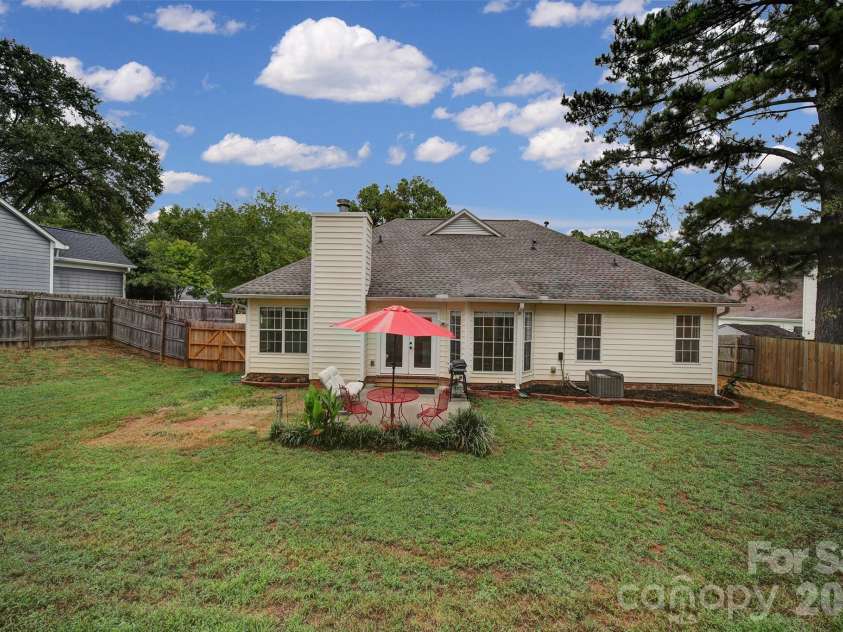 1383 Saint Katherines Way, Rock Hill, SC 29732.  MLS# CAR4427062, YatesRealty ID 52738. 