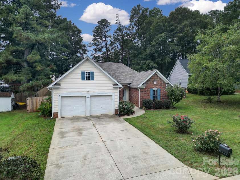 1383 Saint Katherines Way, Rock Hill, SC 29732.  MLS# CAR4427062, YatesRealty ID 52738. 