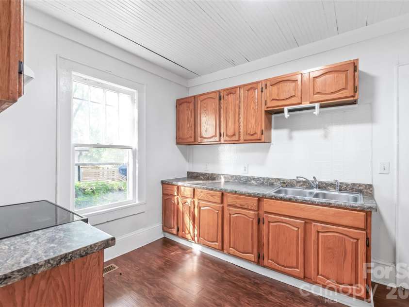 1015 Elm Street, Monroe, NC 28112.  MLS# CAR4428093, YatesRealty ID 52739. 
