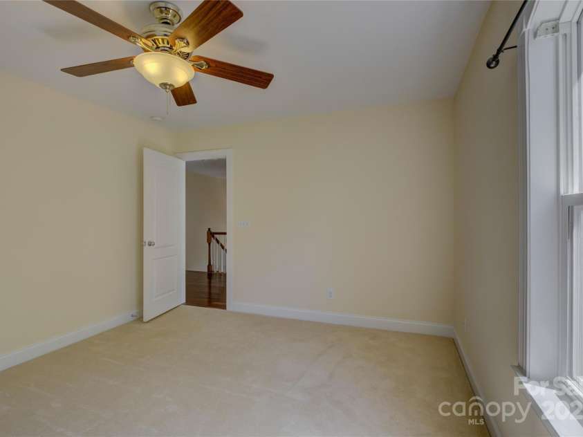 14103 Grand Traverse Drive, Charlotte, NC 28278.  MLS# CAR4242681, YatesRealty ID 5274. 