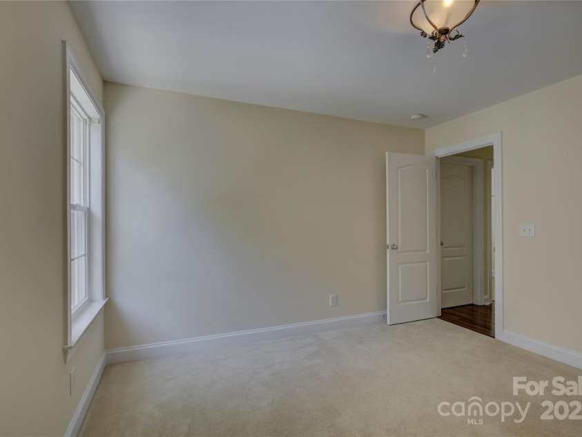 14103 Grand Traverse Drive, Charlotte, NC 28278.  MLS# CAR4242681, YatesRealty ID 5274. 