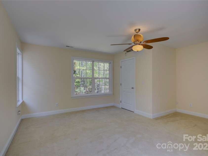 14103 Grand Traverse Drive, Charlotte, NC 28278.  MLS# CAR4242681, YatesRealty ID 5274. 