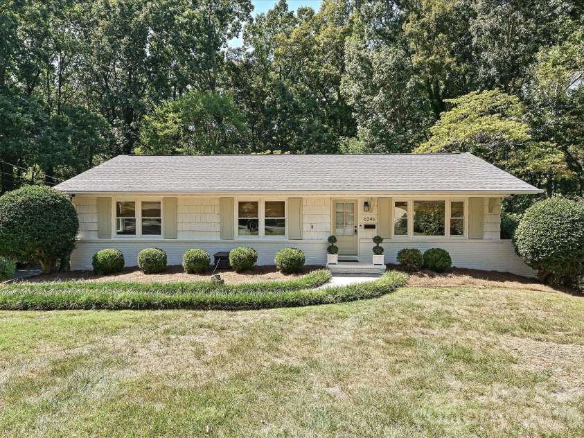 6246 Candlewood Drive, Charlotte, NC 28210.  MLS# CAR4427341, YatesRealty ID 52742. 
