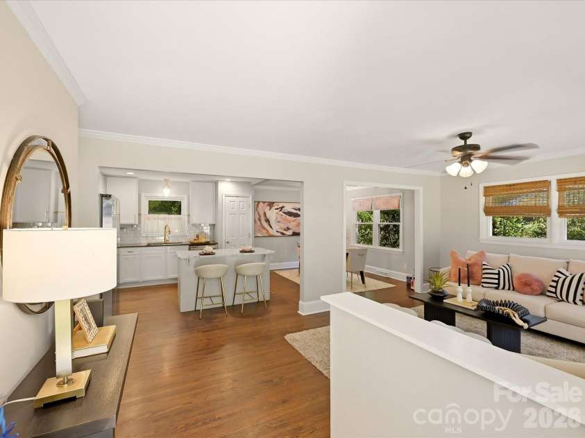 6246 Candlewood Drive, Charlotte, NC 28210.  MLS# CAR4427341, YatesRealty ID 52742. 