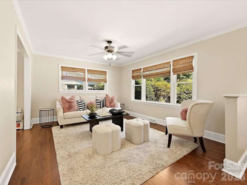 6246 Candlewood Drive, Charlotte, NC 28210.  MLS# CAR4427341, YatesRealty ID 52742. 