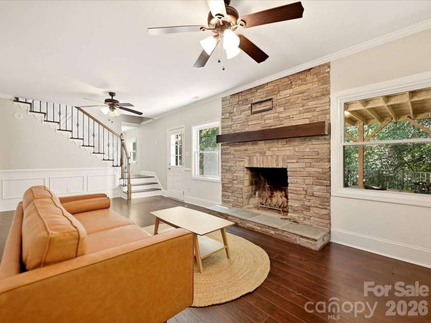 6246 Candlewood Drive, Charlotte, NC 28210.  MLS# CAR4427341, YatesRealty ID 52742. 