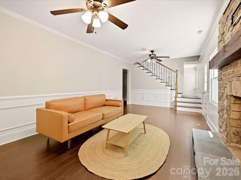 6246 Candlewood Drive, Charlotte, NC 28210.  MLS# CAR4427341, YatesRealty ID 52742. 