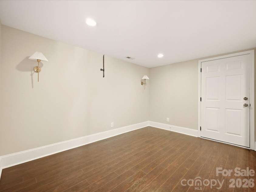 6246 Candlewood Drive, Charlotte, NC 28210.  MLS# CAR4427341, YatesRealty ID 52742. 